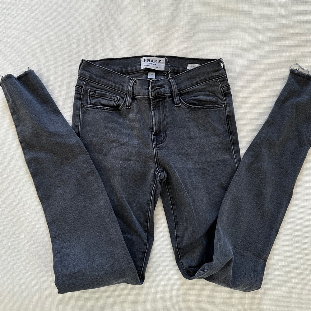 Frame Skinny ale Jeanne Size: 25